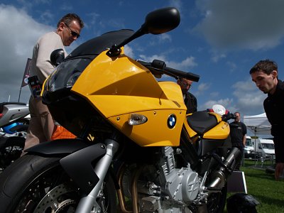 YellowBMW.jpg