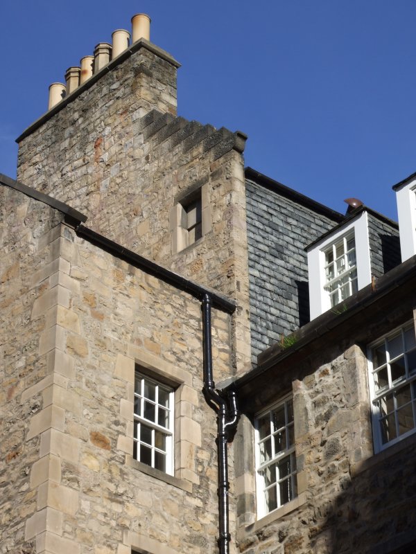 Chimney Pots Royal Mile Edinburgh.JPG