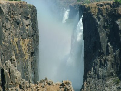 9 million litres a second go over Victoria Falls.JPG