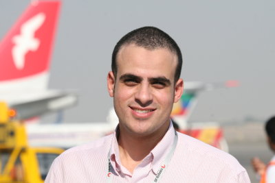 0930am 1st Nov 06 Emaad Customer Service Agent.JPG