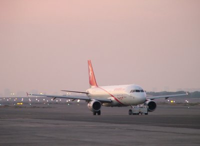 1644 23rd November 06 Sunset at Sharjah.JPG