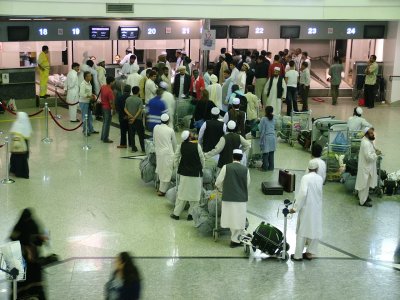 0646 7th May 06 Kabul Check-In.JPG