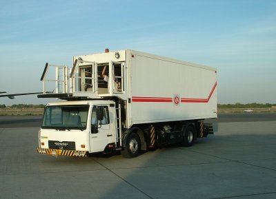1553 18th January 07 Abela Catering Truck.JPG