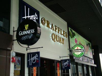 Harrys Bar Singapore.JPG