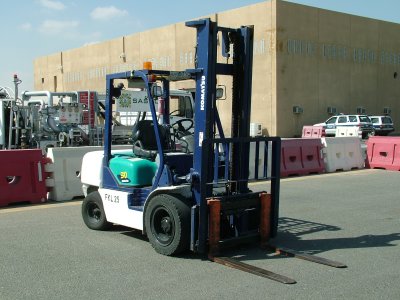 Forklift 2005 Komatsu VO 30Y 3T FKL25
