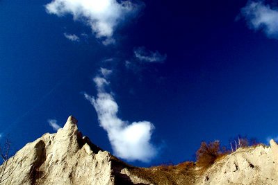 The Cloud Above The Cliff