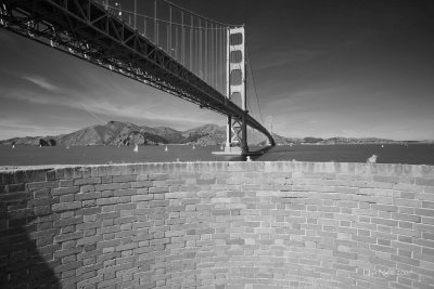 Barbette Wall and Golden Gate Bridge