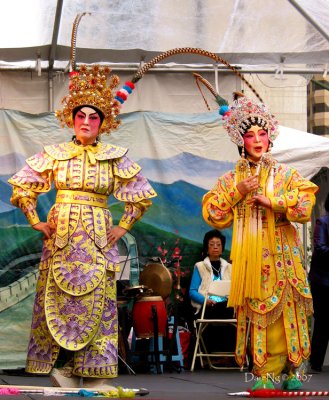 Chinese Opera Singers
