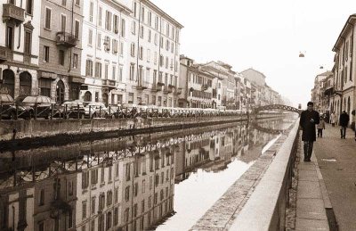 Naviglio039 b&w copy.JPG
