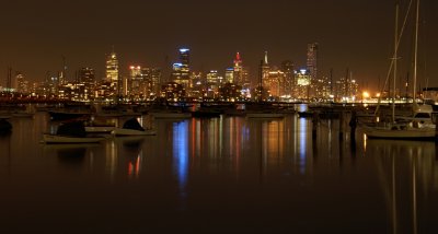 MELBOURNE AT NIGHT