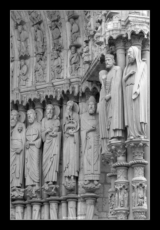 Gothic sculture (Chartres)