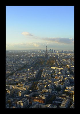 Fly by - Paris