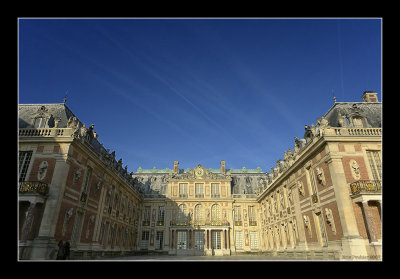 La cour d'honneur (Versailles) 1