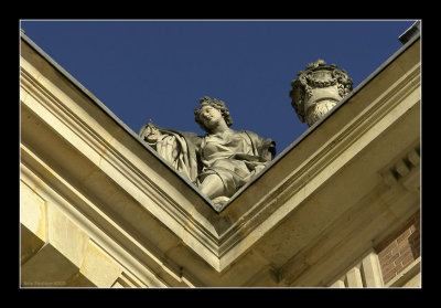 La cour d'honneur (Versailles) 8