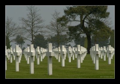 War Cemetery - Colleville 6
