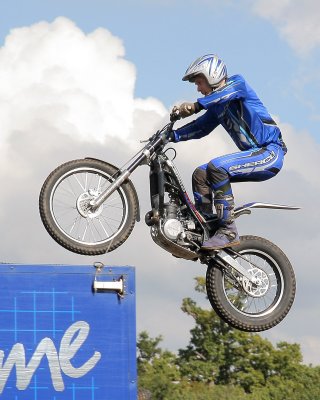 Extreme biker