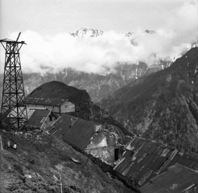 La mine et les cimes