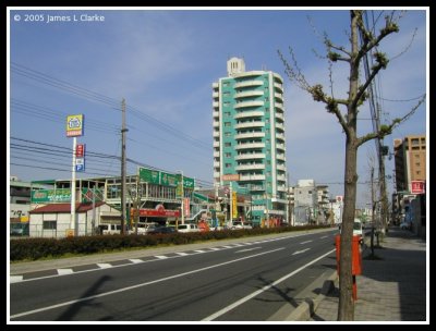 Nishinomiya Walkabout 17/04/2005
