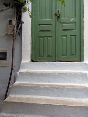 Green Door - Chora