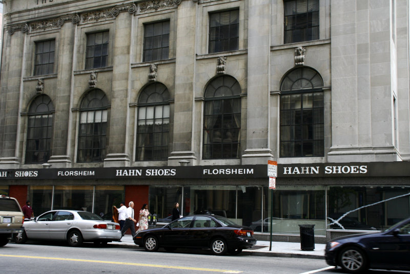 the old Hahns Shoe Store where we used to shop in the 1940s