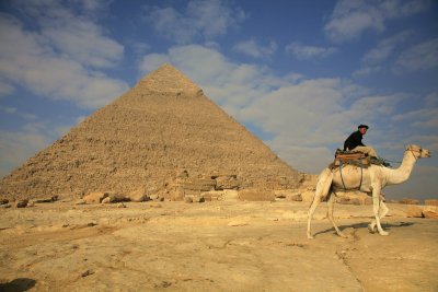 Khafre pyramid in Giza_MG_2726-1.jpg