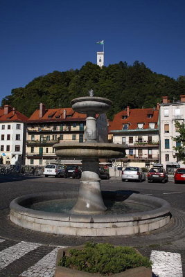 Ljubljana fountain Zlata ladjica ( Golden ship )_MG_1922-1.jpg