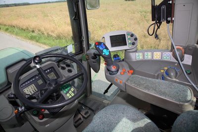 Tractor cabine traktorska kabina_MG_8771-1.jpg