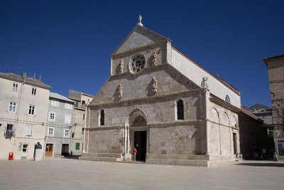 Church in Pag cerkev_MG_4802-1.jpg