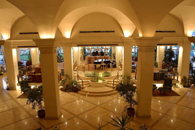 Hotel lobby Intercontinental Pyramids Park Resort Cairo_MG_9742-1.jpg