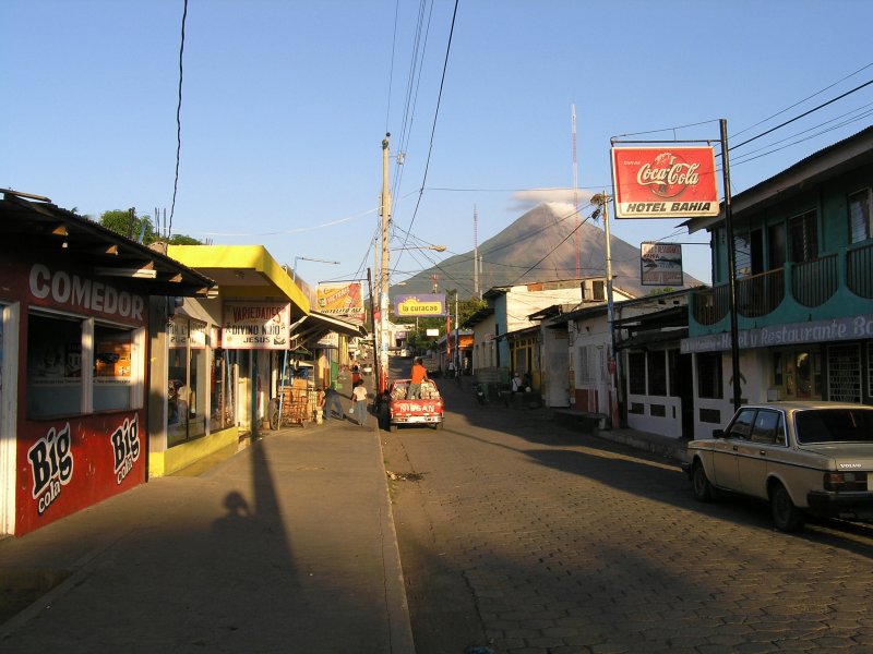 ...where Moyogalpa..at the base of Volcan Concepcion, could one day become another Pompeii