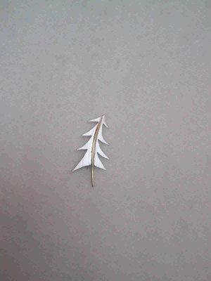 This little tree is about 4cm tall.  I hope to make a few more before Christmas.