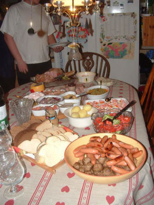 The table with X-mas food