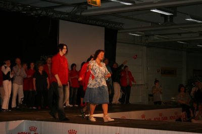 Anne Köhn and her assistants