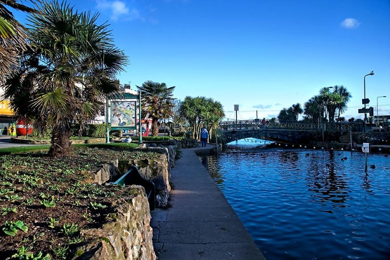 River and road bridge, Dawlish