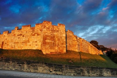 The walls at sunset, York