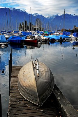 Upturned rowing boat, Montreux