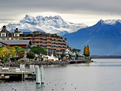 Last look at the mountains, Montreux (2412)