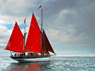 Red-sailed ketch, off Berry Head