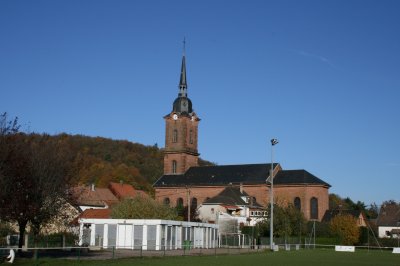 L'Eglise de Wisches, par une anormalement chaude journe de novembre