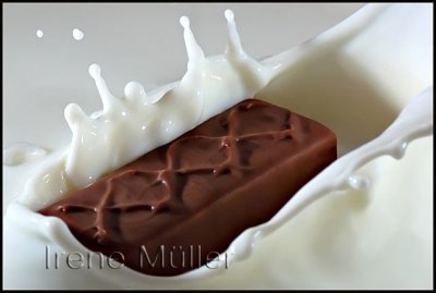 Milky Way is so light, it swims in milk (Challenge: Candy)
