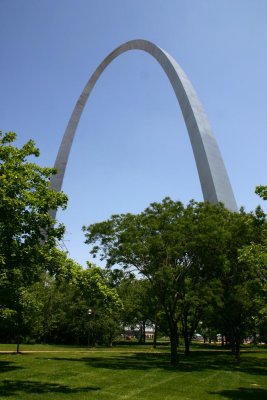 GATEWAY ARCH