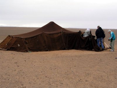 059 Sahara - Visit to Berber tent.JPG