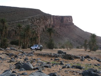 071 Sahara - Rugged scenery.JPG