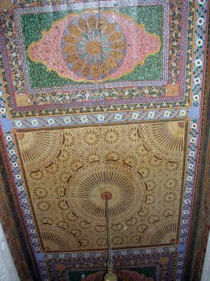 069 Marrakech - Painted ceiling.JPG