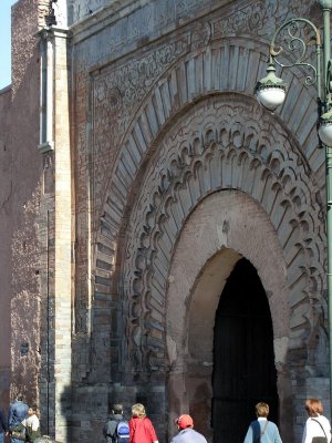 092 Marrakech wall gate.JPG