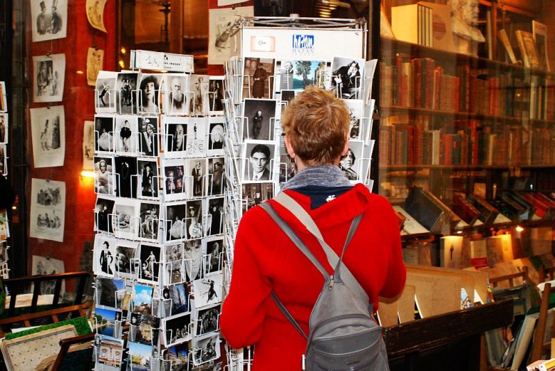 Les cartes postales.