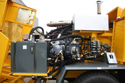 Twee nieuwe sneeuwbezems P21s in aanbouw voor Schiphol