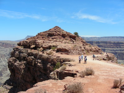 Vista Point-A little hike.JPG