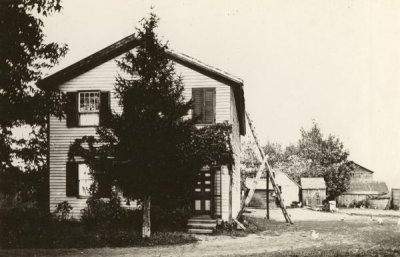 Dunn House, Cordt House in 1906. Photo by Dudley, Platteville. Capitol is right, rear.