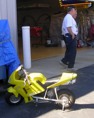 Tiny scooter